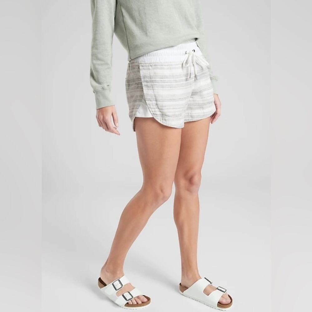Athleta Cabo Beachside Linen 3.5” Shortie Shorts Size 4